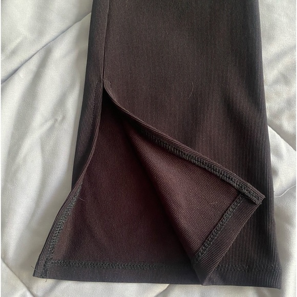 Flared Zara pants with leg slits - Picture 2 of 2